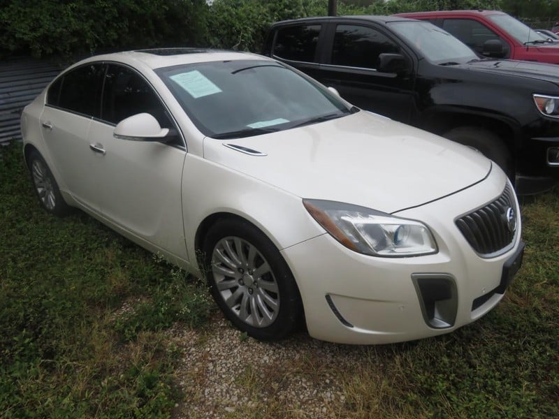 2013 Buick Regal - Image 1