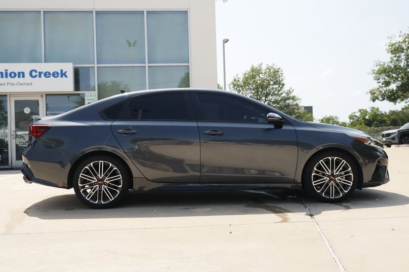 2023 Kia Forte - Image 2