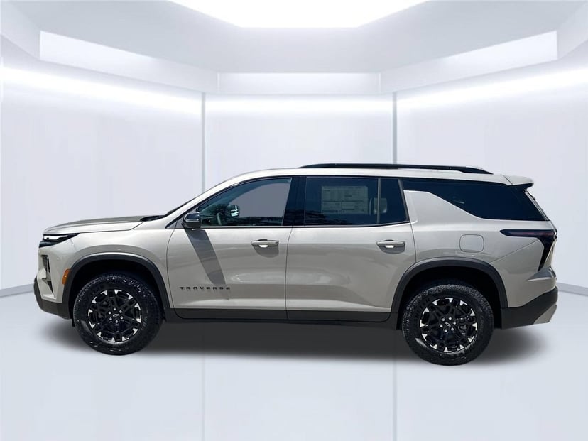 2027 Chevrolet Traverse - Image 1