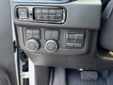 2027 GMC Yukon - Preview 15