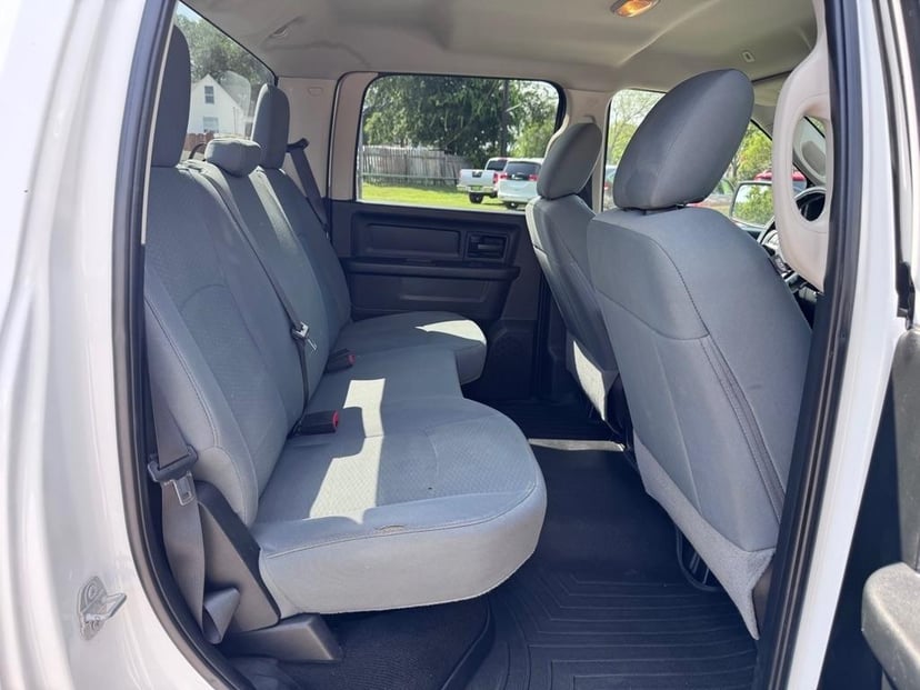 2018 Ram 1500 - Image 3