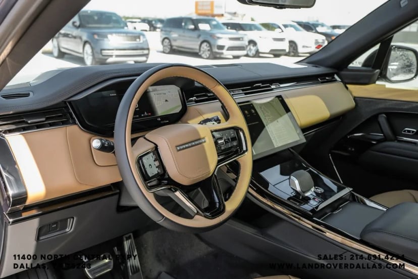 2026 Land Rover Range Rover Sport - Image 2