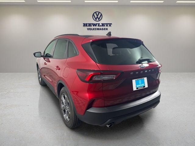2026 Ford Escape - Image 3