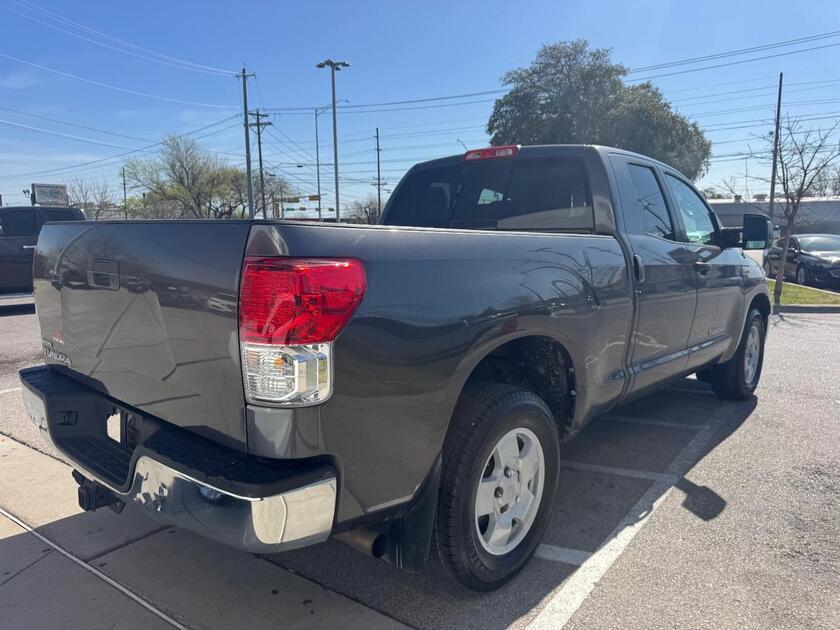 2013 Toyota Tundra - Image 2