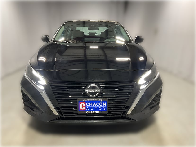 2025 Nissan Altima - Image 2