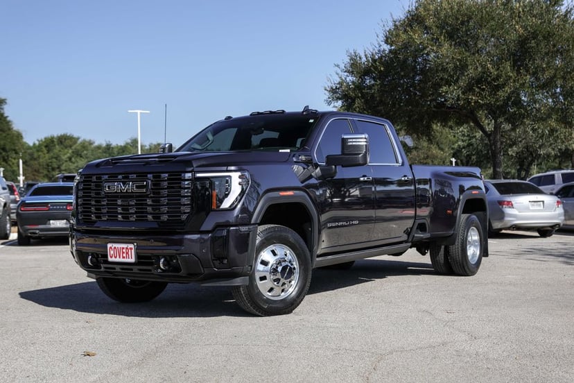 2025 GMC Sierra - Image 1