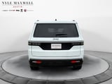 2026 Jeep Grand Wagoneer - Preview 15