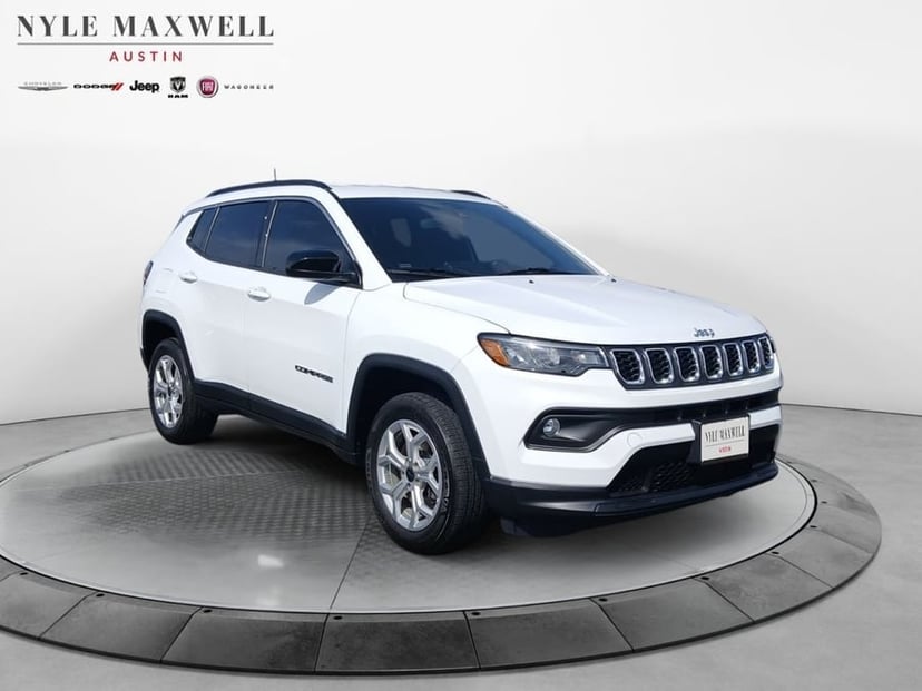 2025 Jeep Compass - Image 2