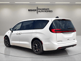 2024 Chrysler Pacifica - Preview 3