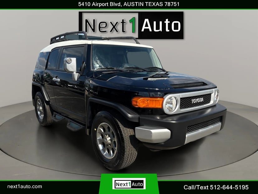 2011 Toyota FJ Cruiser - Image 1