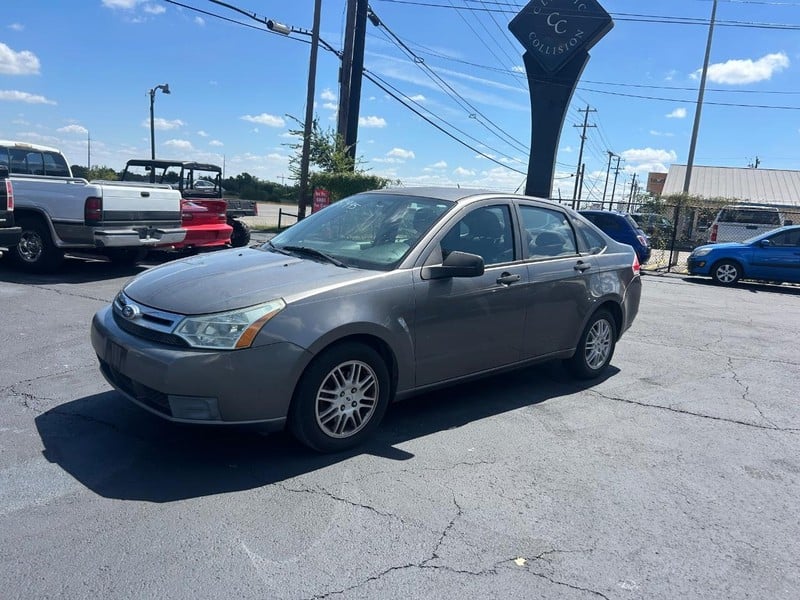 2010 Ford Focus - Image 1