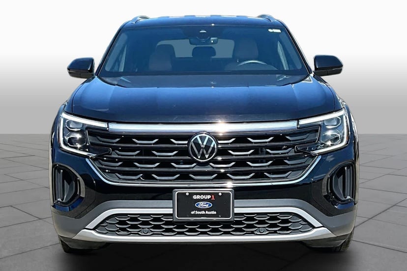 2024 Volkswagen Atlas Cross Sport - Image 3