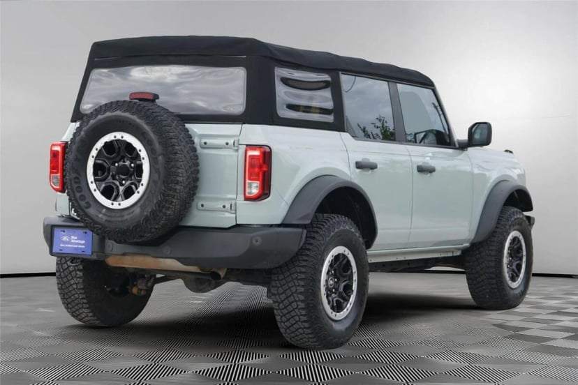 2021 Ford Bronco - Image 3