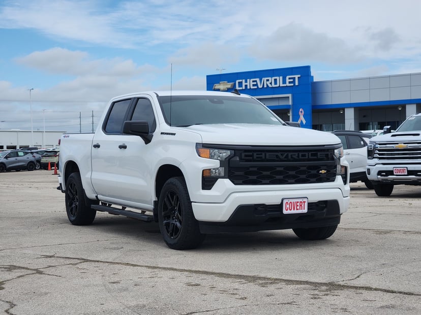 2023 Chevrolet Silverado - Image 2