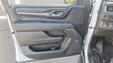 2023 GMC Yukon XL - Preview 9