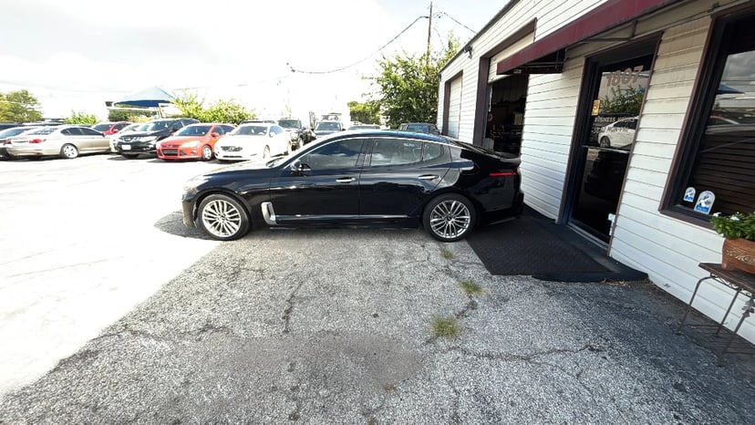 2018 Kia stinger - Image 1