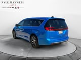 2027 Chrysler Pacifica - Preview 14