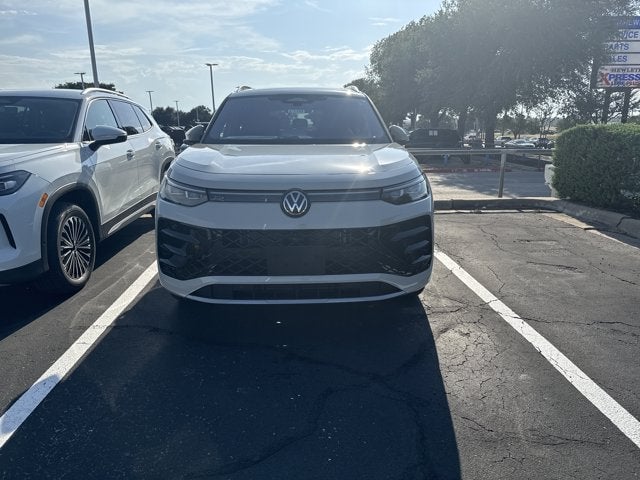 2026 Volkswagen Tiguan - Image 1