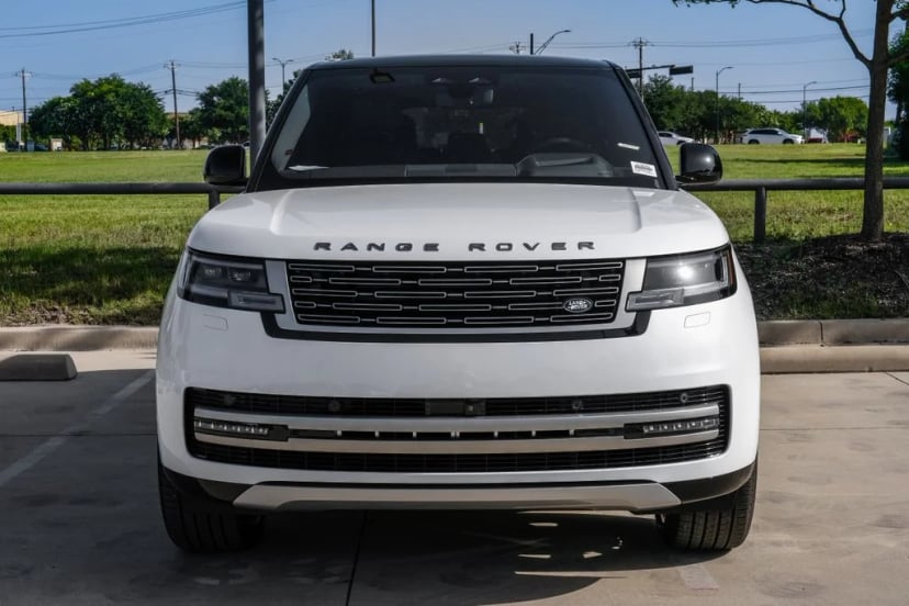 2026 Land Rover Range Rover - Image 2