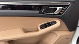 2024 Porsche Macan - Preview 11