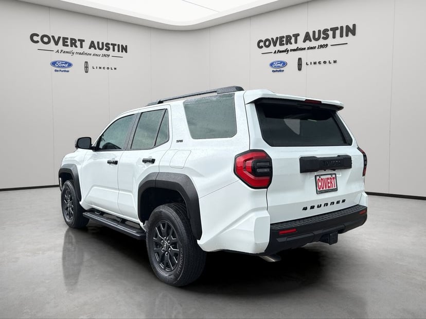 2025 Toyota 4-Runner - Image 3