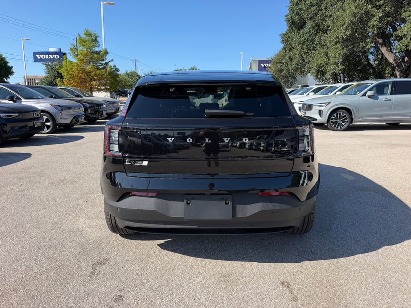 2026 Volvo EX30 - Image 3