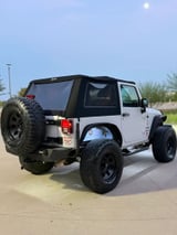 2016 Jeep Wrangler - Preview 9