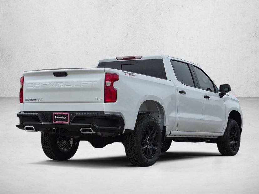 2026 Chevrolet Silverado 1500 - Image 3