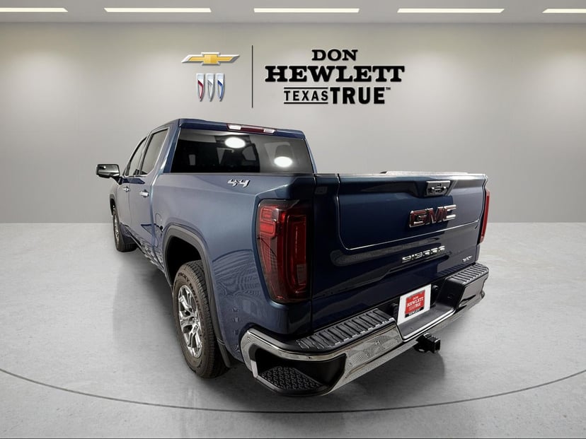 2024 GMC Sierra 1500 - Image 2