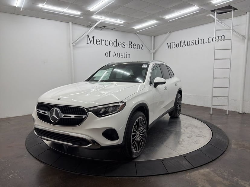 2026 Mercedes-Benz GLC - Image 3
