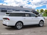 2027 Lincoln Navigator L - Preview 6