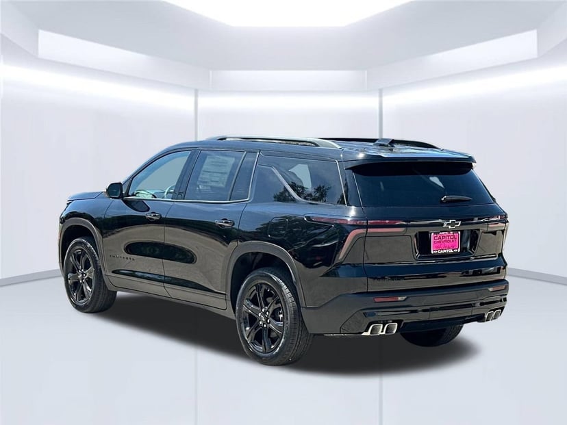 2027 Chevrolet Traverse - Image 1