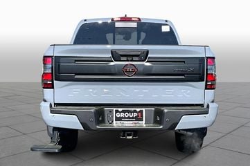 2026 Nissan Frontier - Image 2