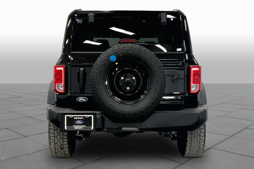 2026 Ford Bronco - Image 3