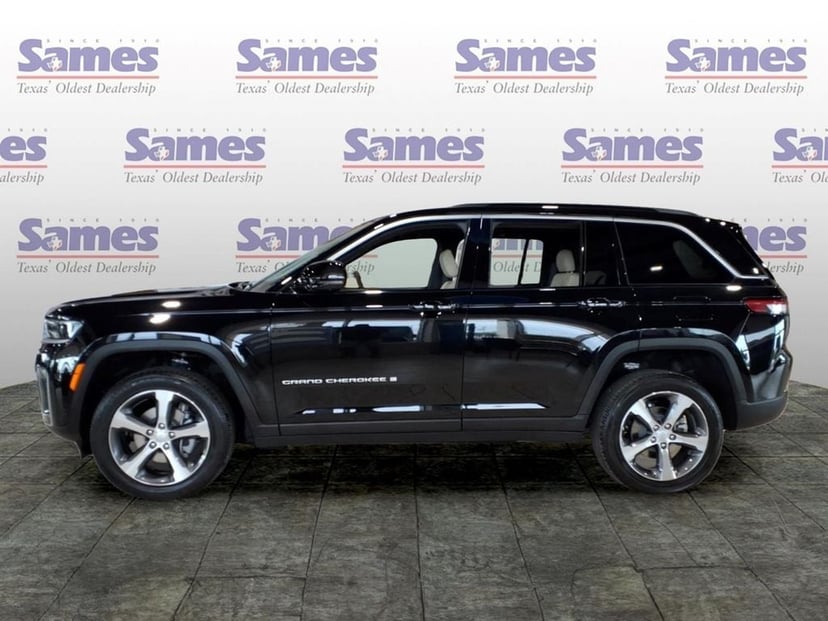 2026 Jeep Grand Cherokee - Image 2