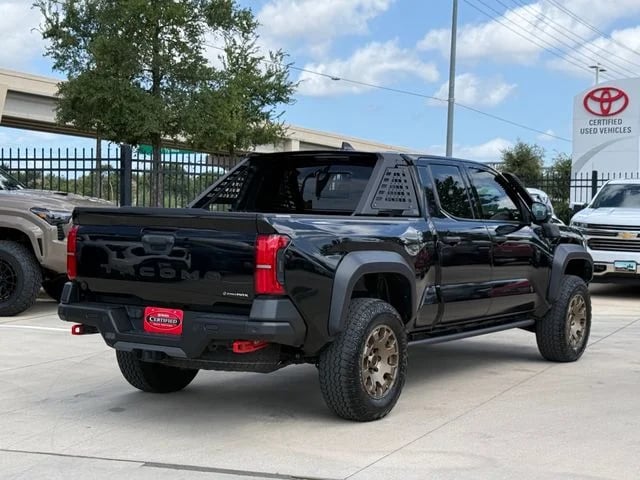 2025 Toyota Tacoma Hybrid - Image 2