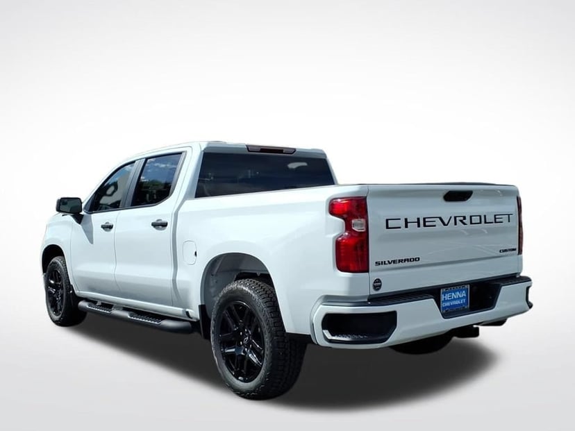 2026 Chevrolet Silverado 1500 - Image 2