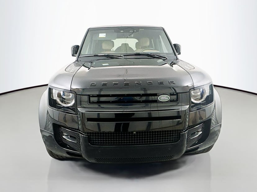 2025 Land Rover Defender - Image 3