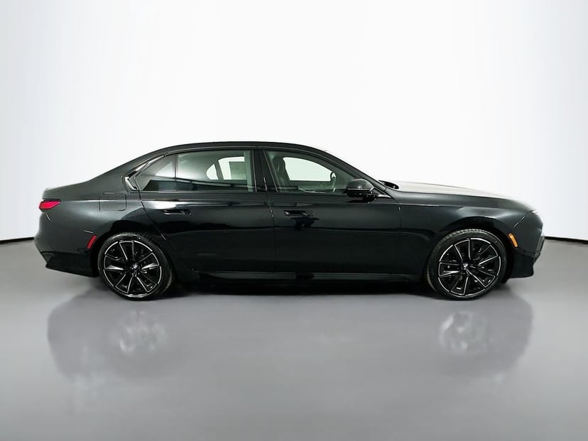 2026 BMW 7 Series - Image 3