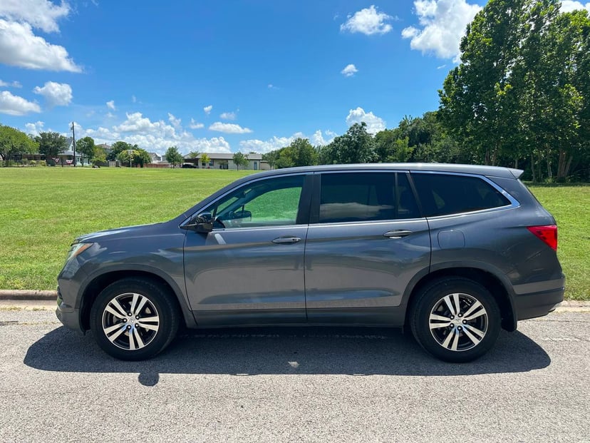 2016 Honda Pilot - Image 2
