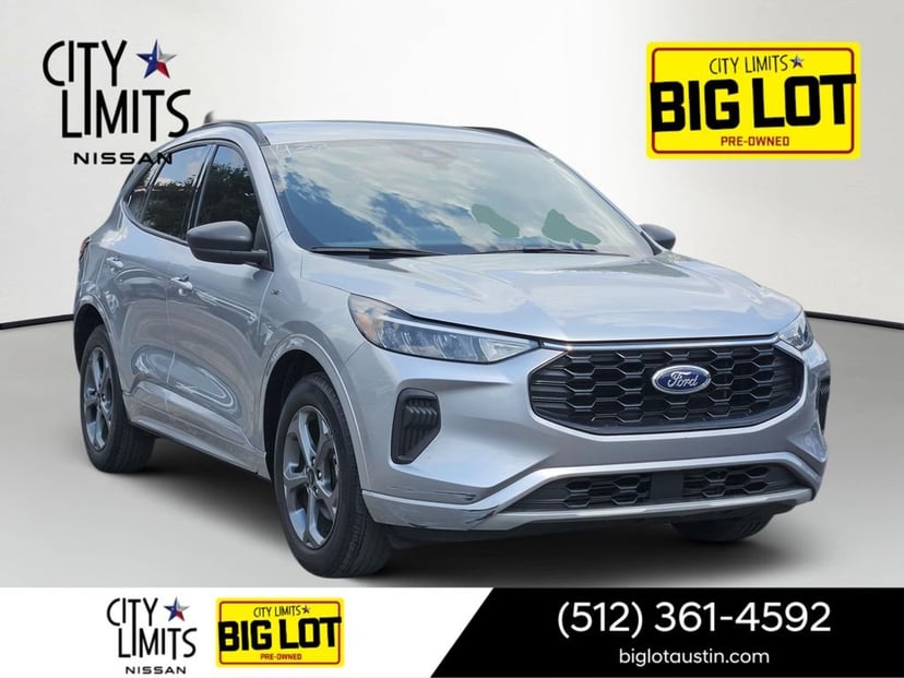 2023 Ford Escape - Image 1