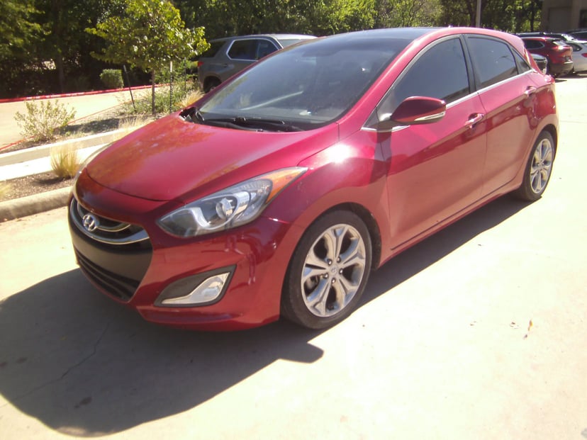 2013 Hyundai Elantra - Image 1