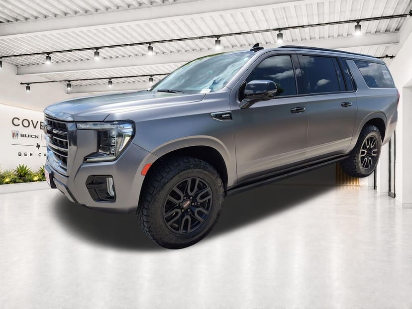 2023 GMC Yukon XL - Image 2