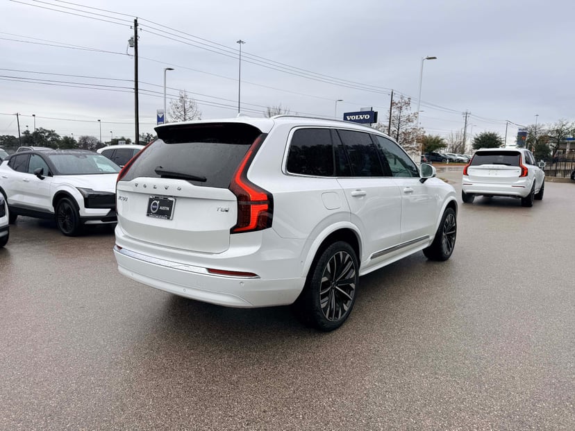 2026 Volvo XC90 - Image 3