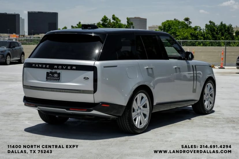 2023 Land Rover Range Rover - Image 3