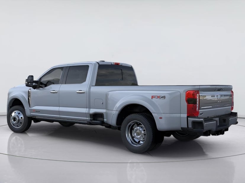 2026 Ford F-450 - Image 3