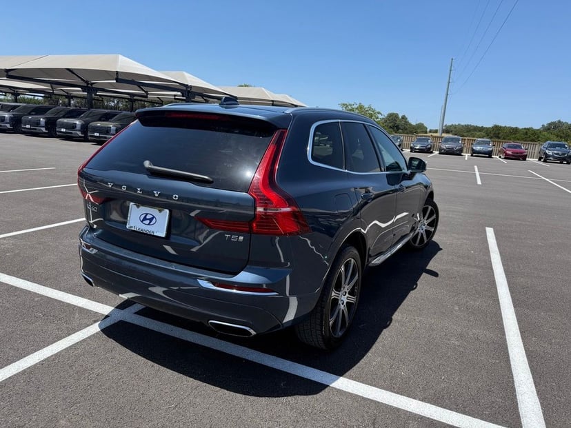 2020 Volvo XC60 - Image 2