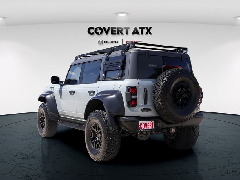 2022 Ford Bronco - Image 3