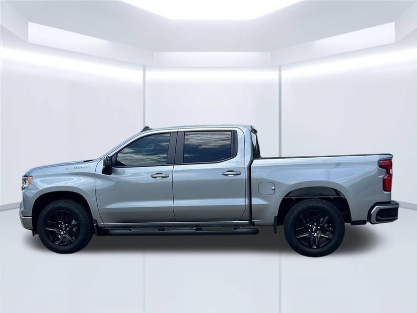 2026 Chevrolet Silverado 1500 - Image 3