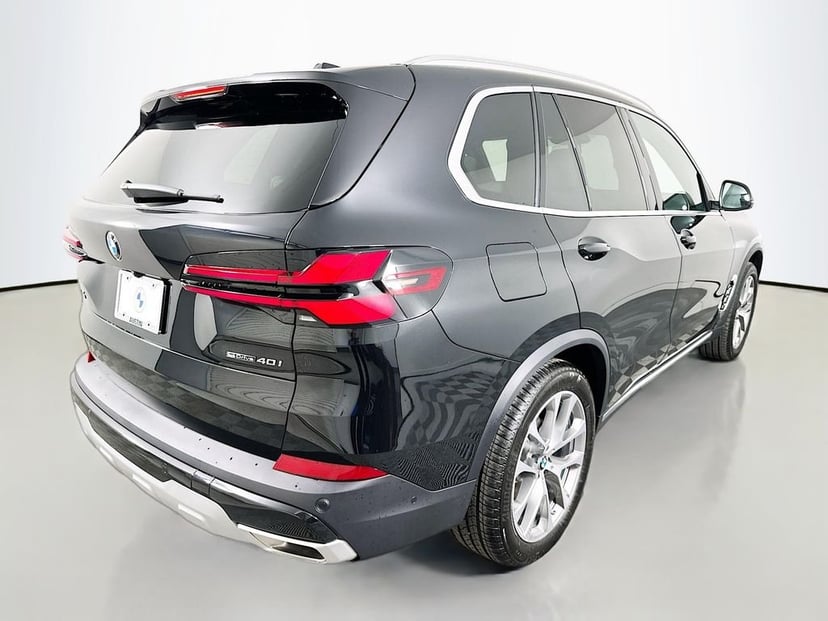 2026 BMW X5 - Image 3